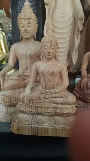 พระแกะสลักไม้,พระไม้แกะสลัก,รับแกะสลักพระ