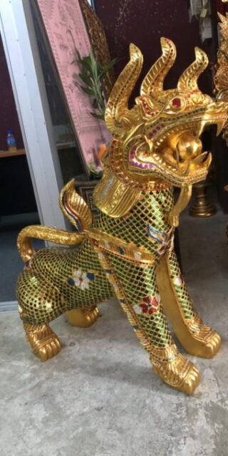 สิงห์แกะสลัก