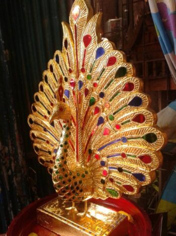 นกยูง ลงทองติดกระจก