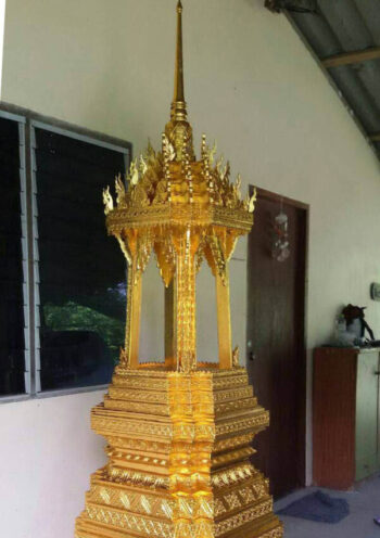 บุษบกไม้สัก ลงรักปิดทอง
