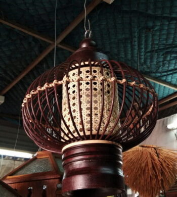 โคมไฟหวาย