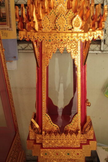 บุษบกไม้สัก ลงรักปิดทอง (ขาย)