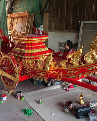 ราชรถ ไม้สักแกะสลักลาย