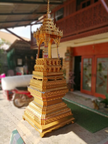 [:th]บุษบกไม้สักแกะสลัก ลงรักปิดทอง[:]