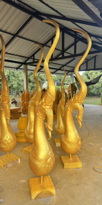 ช่อฟ้าไม้สักแกะสลัก