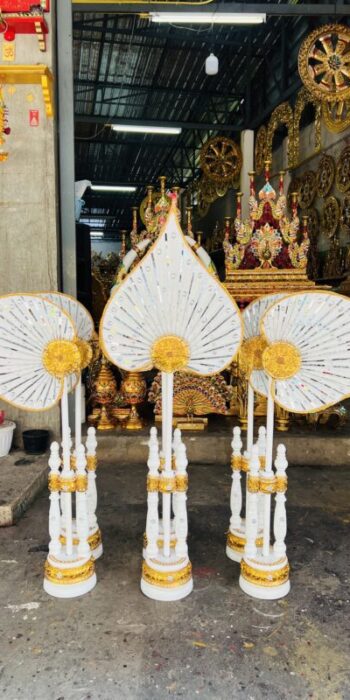 ตาลปัตรใบตาลสีขาว