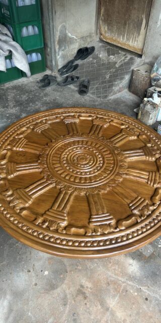 ธรรมจักรไม้สักแกะสลัก 120 ซม.