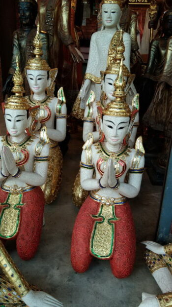 เทพพนม