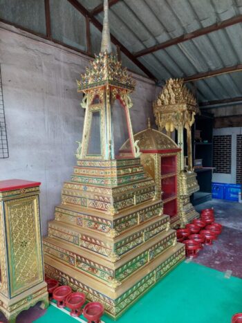 [:th]บุษบกฐานกว้าง[:]