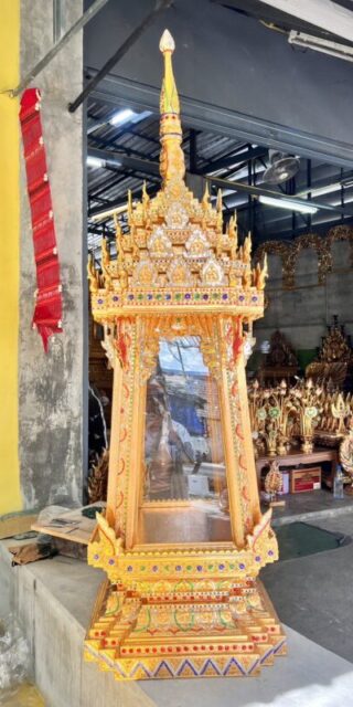 [:th]บุษบกไม้สัก ติดบานกระจก[:]