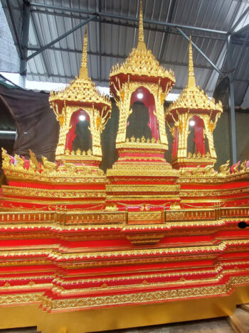บุษบกมาลามหาจักรพรรดิพิมาน  3 ยอด